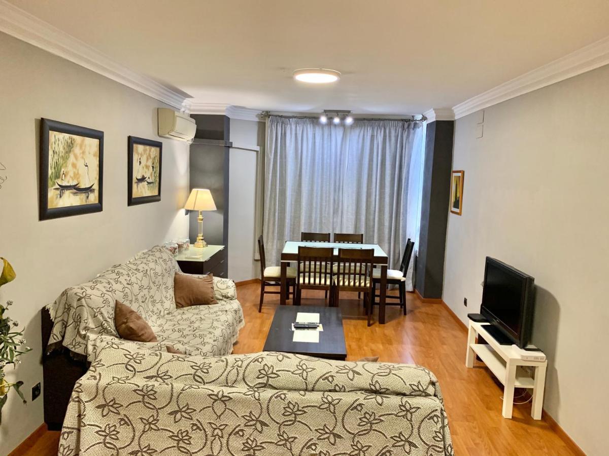Apartamento Acogedor, Excelente Ubicacion, 10 Min Centro Apartman Sevilla Kültér fotó