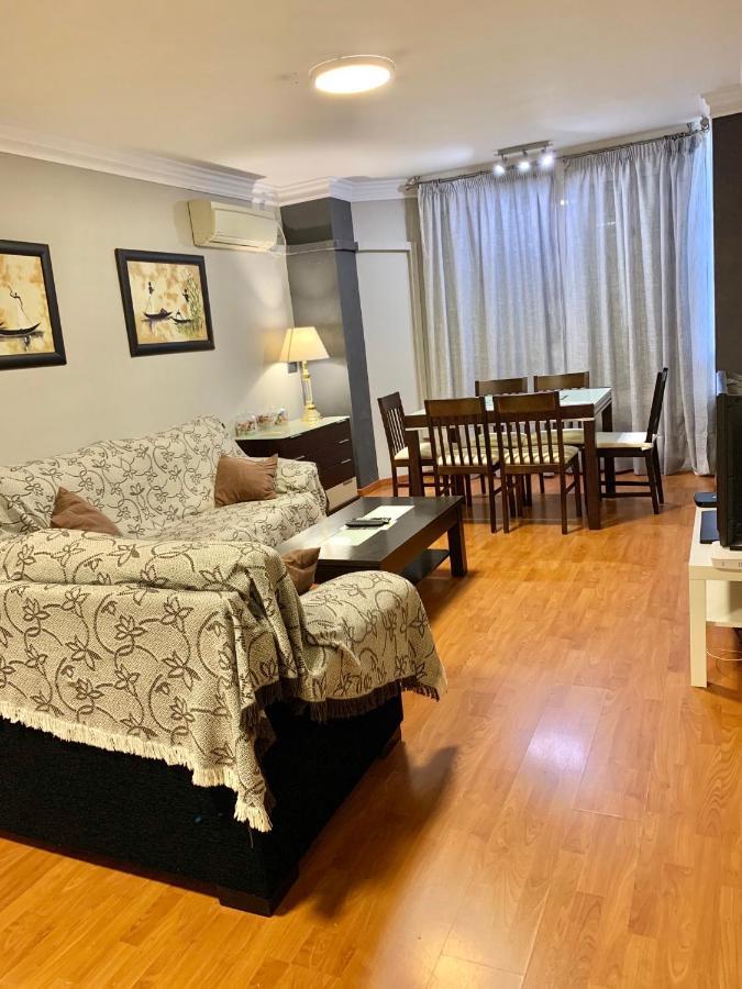 Apartamento Acogedor, Excelente Ubicacion, 10 Min Centro Apartman Sevilla Kültér fotó